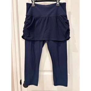 Athleta Elation 2-in1 Capri Blue Sz Medium